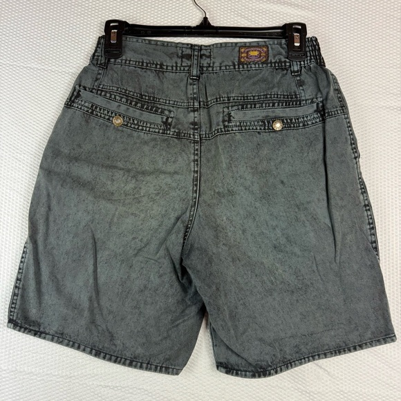 Vintage Maneuvers Jean Shorts - Picture 6 of 8
